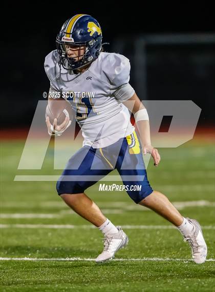 Thumbnail 3 in Lincoln vs Willow Glen (D4 Semifinal) photogallery.