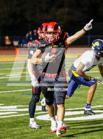 Thumbnail 2 in Lincoln vs Willow Glen (D4 Semifinal) photogallery.