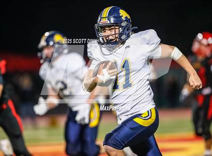 Thumbnail 1 in Lincoln vs Willow Glen (D4 Semifinal) photogallery.