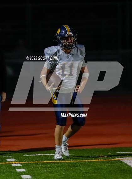 Thumbnail 3 in Lincoln vs Willow Glen (D4 Semifinal) photogallery.