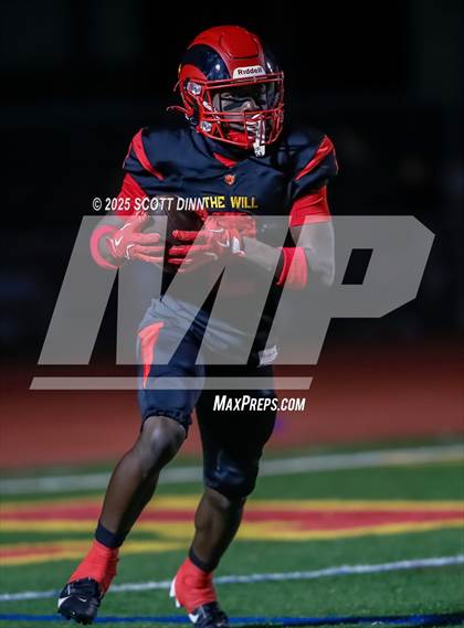 Thumbnail 1 in Lincoln vs Willow Glen (D4 Semifinal) photogallery.