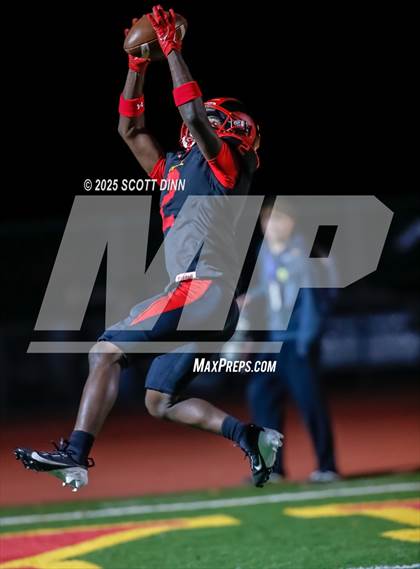 Thumbnail 1 in Lincoln vs Willow Glen (D4 Semifinal) photogallery.