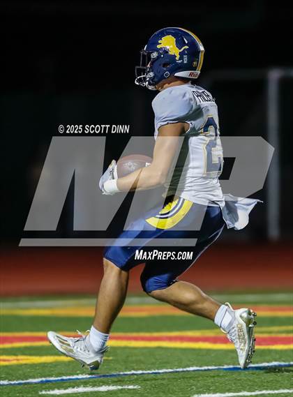 Thumbnail 3 in Lincoln vs Willow Glen (D4 Semifinal) photogallery.