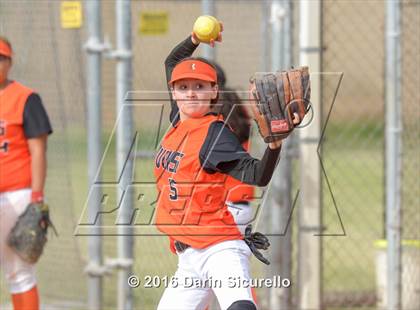 Thumbnail 2 in Combs vs Browne (Blackhawk Tournament) photogallery.