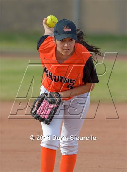 Thumbnail 2 in Combs vs Browne (Blackhawk Tournament) photogallery.