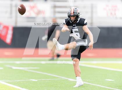 Thumbnail 3 in Harlingen South @ Victoria West (UIL 5A D1 Area Playoffs) photogallery.