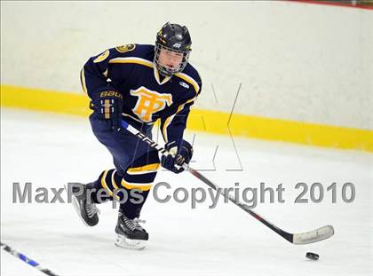 Thumbnail 3 in Trinity-Pawling vs. Tabor (Avon Christmas Classic) photogallery.