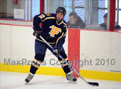 Thumbnail 2 in Trinity-Pawling vs. Tabor (Avon Christmas Classic) photogallery.