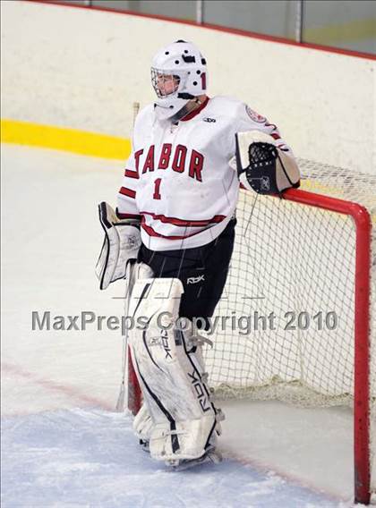 Thumbnail 1 in Trinity-Pawling vs. Tabor (Avon Christmas Classic) photogallery.