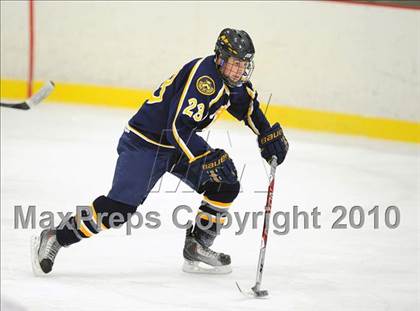 Thumbnail 1 in Trinity-Pawling vs. Tabor (Avon Christmas Classic) photogallery.