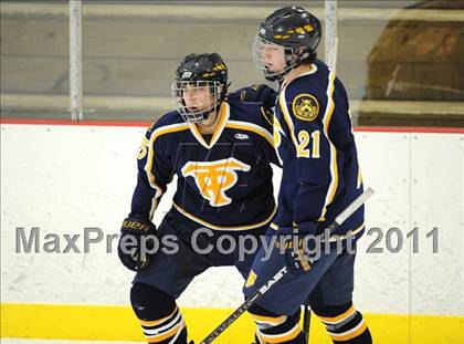Thumbnail 3 in Trinity-Pawling vs. Tabor (Avon Christmas Classic) photogallery.