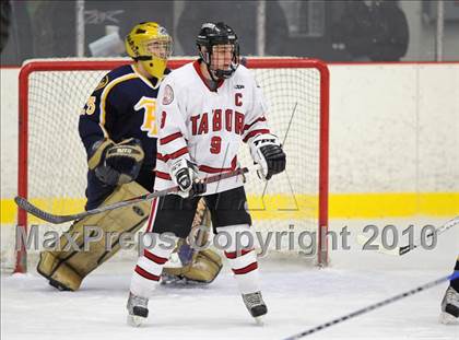 Thumbnail 3 in Trinity-Pawling vs. Tabor (Avon Christmas Classic) photogallery.