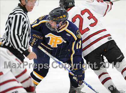 Thumbnail 2 in Trinity-Pawling vs. Tabor (Avon Christmas Classic) photogallery.