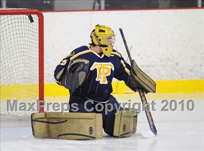 Thumbnail 2 in Trinity-Pawling vs. Tabor (Avon Christmas Classic) photogallery.