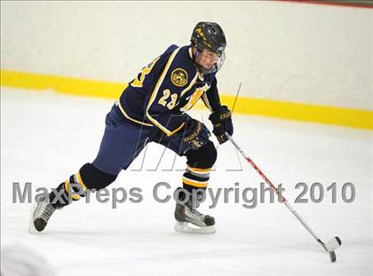 Thumbnail 3 in Trinity-Pawling vs. Tabor (Avon Christmas Classic) photogallery.