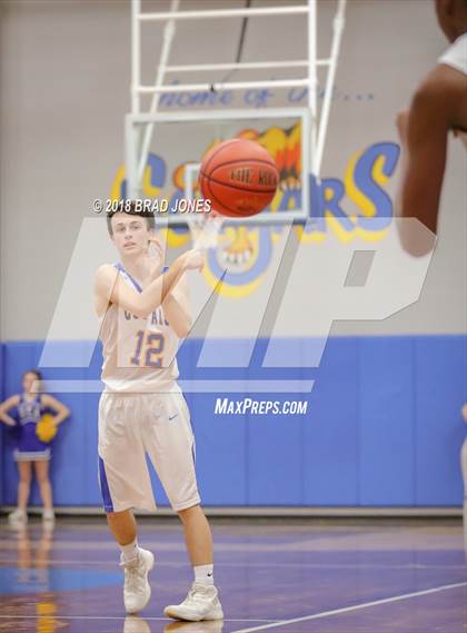 Thumbnail 3 in Clarksville Academy vs Donelson Christian Academy (TSSAA District 4-A Semifinal) photogallery.