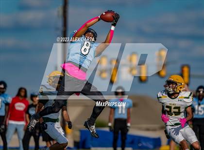 Thumbnail 2 in Holmes vs Harlan JV photogallery.