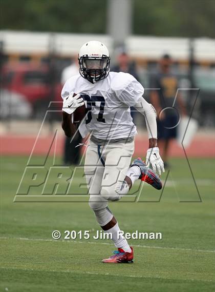 Thumbnail 1 in Stony Point @ Leander (Scrimmage) photogallery.