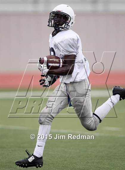 Thumbnail 3 in Stony Point @ Leander (Scrimmage) photogallery.