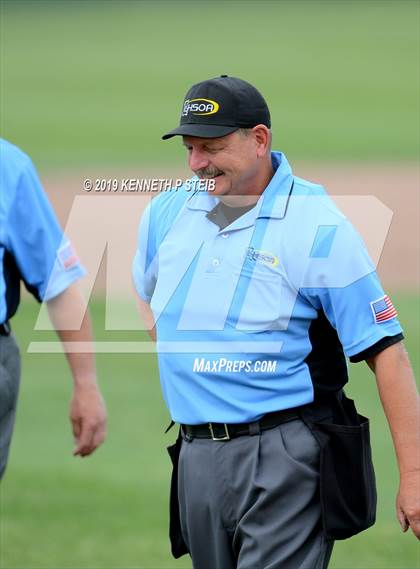 Thumbnail 3 in Ascension Catholic vs. Cedar Creek (LHSAA 1A D4 Quarterfinal) photogallery.