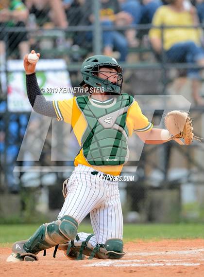 Thumbnail 3 in Ascension Catholic vs. Cedar Creek (LHSAA 1A D4 Quarterfinal) photogallery.