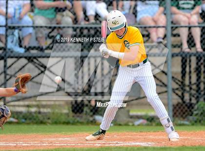 Thumbnail 3 in Ascension Catholic vs. Cedar Creek (LHSAA 1A D4 Quarterfinal) photogallery.