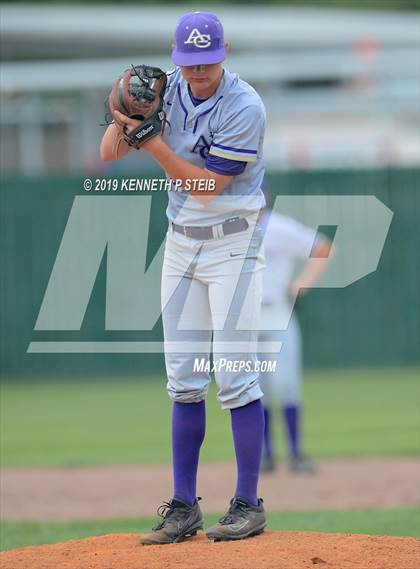 Thumbnail 3 in Ascension Catholic vs. Cedar Creek (LHSAA 1A D4 Quarterfinal) photogallery.