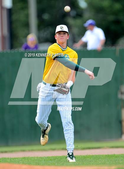 Thumbnail 1 in Ascension Catholic vs. Cedar Creek (LHSAA 1A D4 Quarterfinal) photogallery.