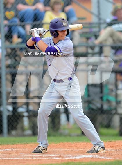 Thumbnail 2 in Ascension Catholic vs. Cedar Creek (LHSAA 1A D4 Quarterfinal) photogallery.