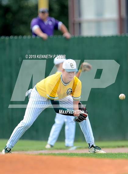 Thumbnail 1 in Ascension Catholic vs. Cedar Creek (LHSAA 1A D4 Quarterfinal) photogallery.