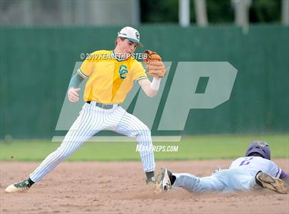 Thumbnail 3 in Ascension Catholic vs. Cedar Creek (LHSAA 1A D4 Quarterfinal) photogallery.