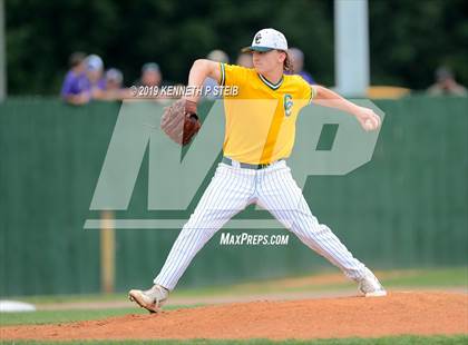 Thumbnail 2 in Ascension Catholic vs. Cedar Creek (LHSAA 1A D4 Quarterfinal) photogallery.