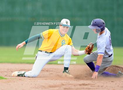 Thumbnail 2 in Ascension Catholic vs. Cedar Creek (LHSAA 1A D4 Quarterfinal) photogallery.