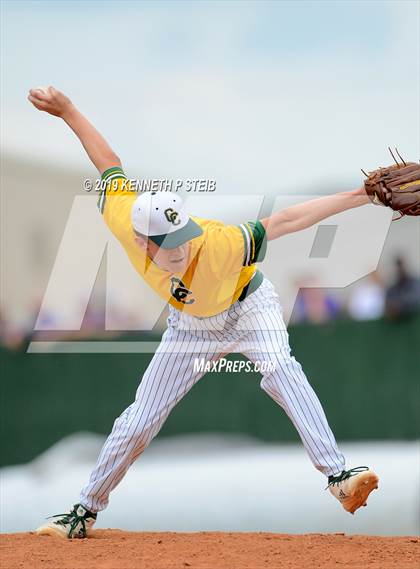 Thumbnail 1 in Ascension Catholic vs. Cedar Creek (LHSAA 1A D4 Quarterfinal) photogallery.