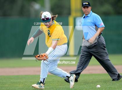Thumbnail 2 in Ascension Catholic vs. Cedar Creek (LHSAA 1A D4 Quarterfinal) photogallery.