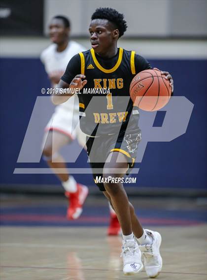 Thumbnail 1 in Pasadena vs  King/Drew (Rose City Roundball Classic) photogallery.
