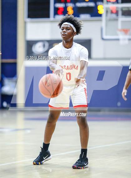 Thumbnail 3 in Pasadena vs  King/Drew (Rose City Roundball Classic) photogallery.
