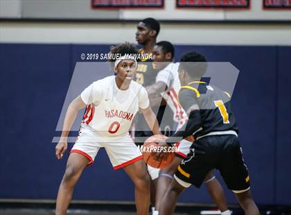Thumbnail 3 in Pasadena vs  King/Drew (Rose City Roundball Classic) photogallery.