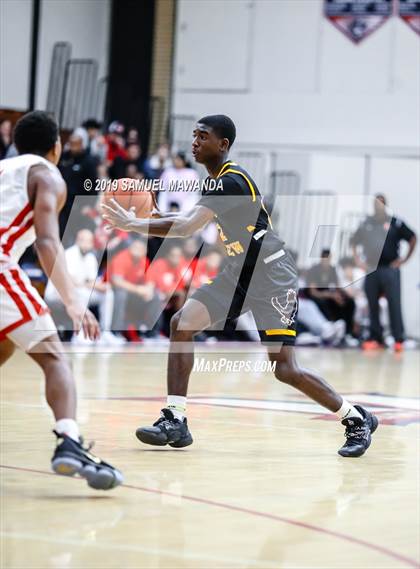 Thumbnail 2 in Pasadena vs  King/Drew (Rose City Roundball Classic) photogallery.