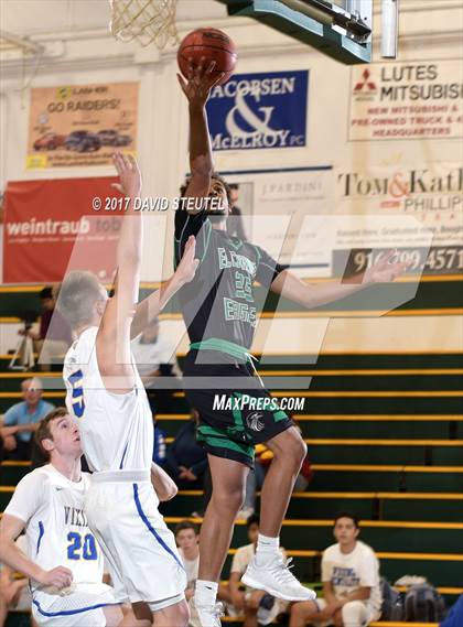 Thumbnail 2 in El Camino vs. South Tahoe (Jack Scott) photogallery.