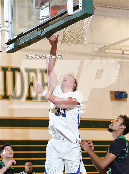 Thumbnail 1 in El Camino vs. South Tahoe (Jack Scott) photogallery.