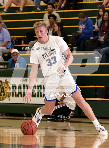 Thumbnail 1 in El Camino vs. South Tahoe (Jack Scott) photogallery.