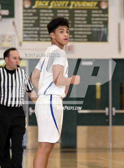 Thumbnail 2 in El Camino vs. South Tahoe (Jack Scott) photogallery.