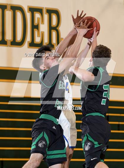 Thumbnail 1 in El Camino vs. South Tahoe (Jack Scott) photogallery.