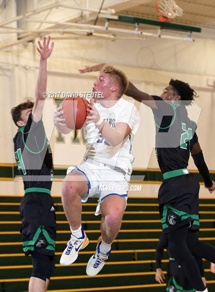 Thumbnail 1 in El Camino vs. South Tahoe (Jack Scott) photogallery.