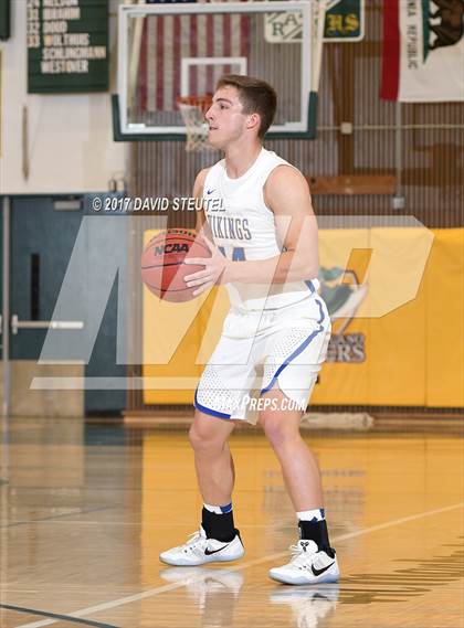 Thumbnail 3 in El Camino vs. South Tahoe (Jack Scott) photogallery.