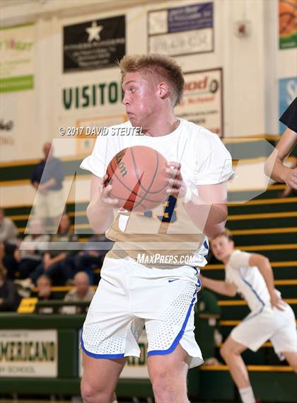 Thumbnail 1 in El Camino vs. South Tahoe (Jack Scott) photogallery.
