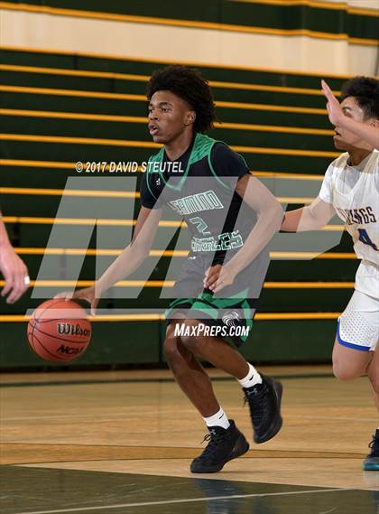 Thumbnail 3 in El Camino vs. South Tahoe (Jack Scott) photogallery.