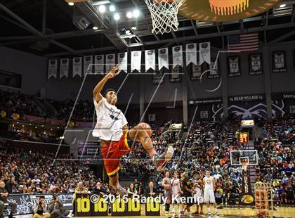 Thumbnail 2 in Bass Pro Tournament of Champions Slam Dunk Contest photogallery.
