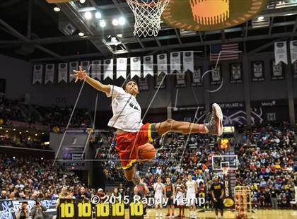 Thumbnail 2 in Bass Pro Tournament of Champions Slam Dunk Contest photogallery.